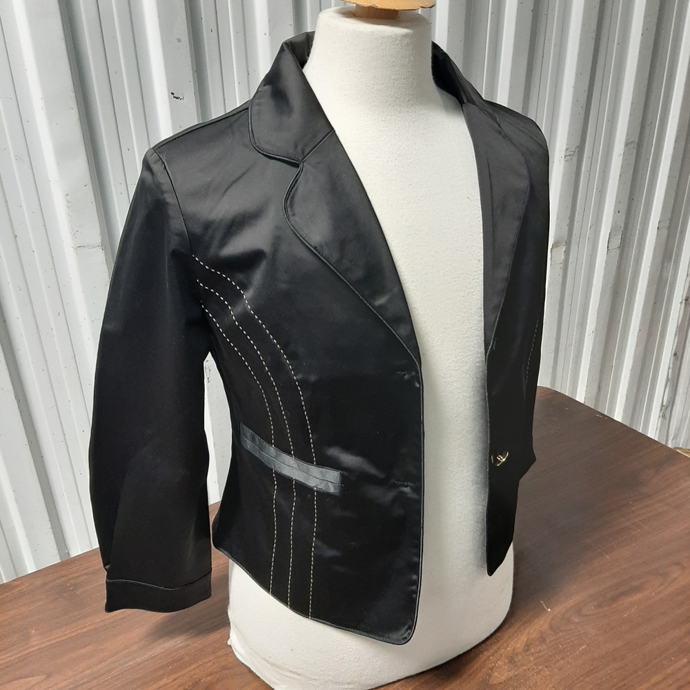 Ladies clothing